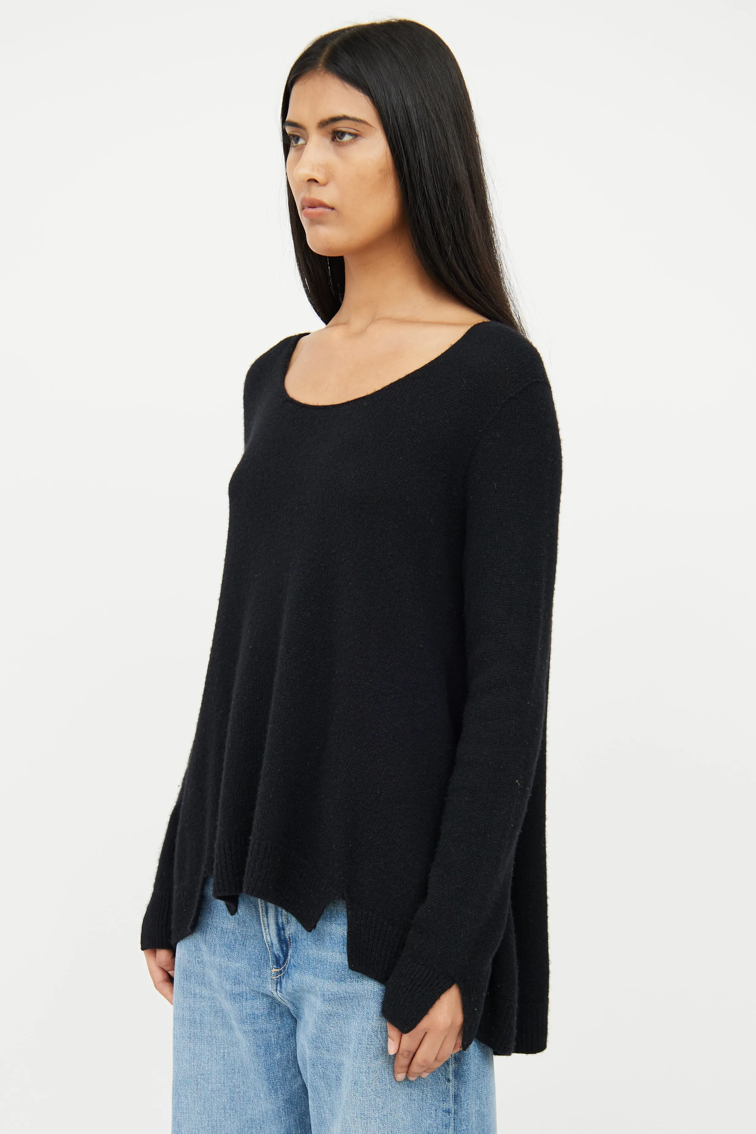 Black Cashmere Knit Scoop Neck Sweater