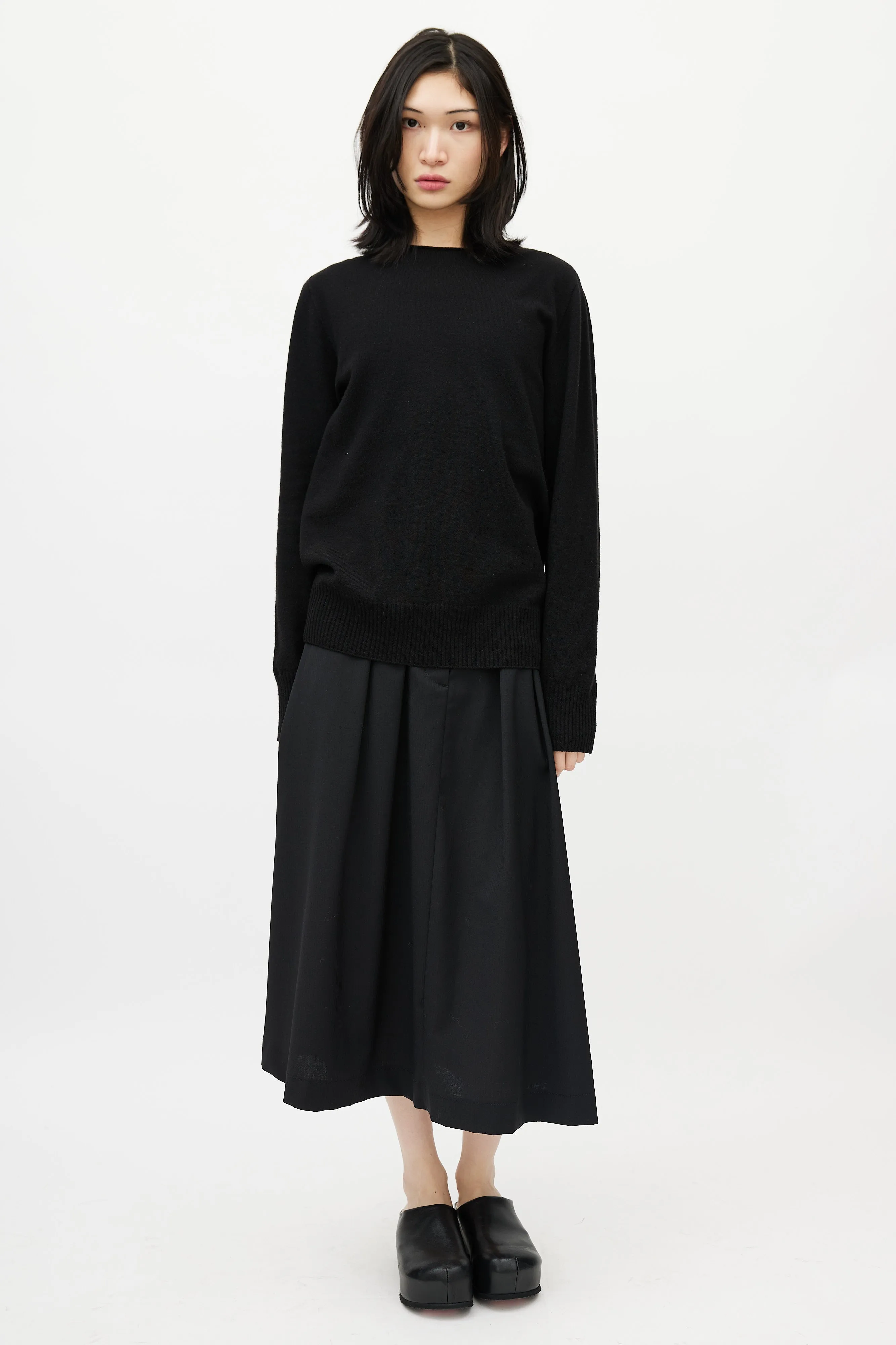 Black Cashmere Knit Sweater