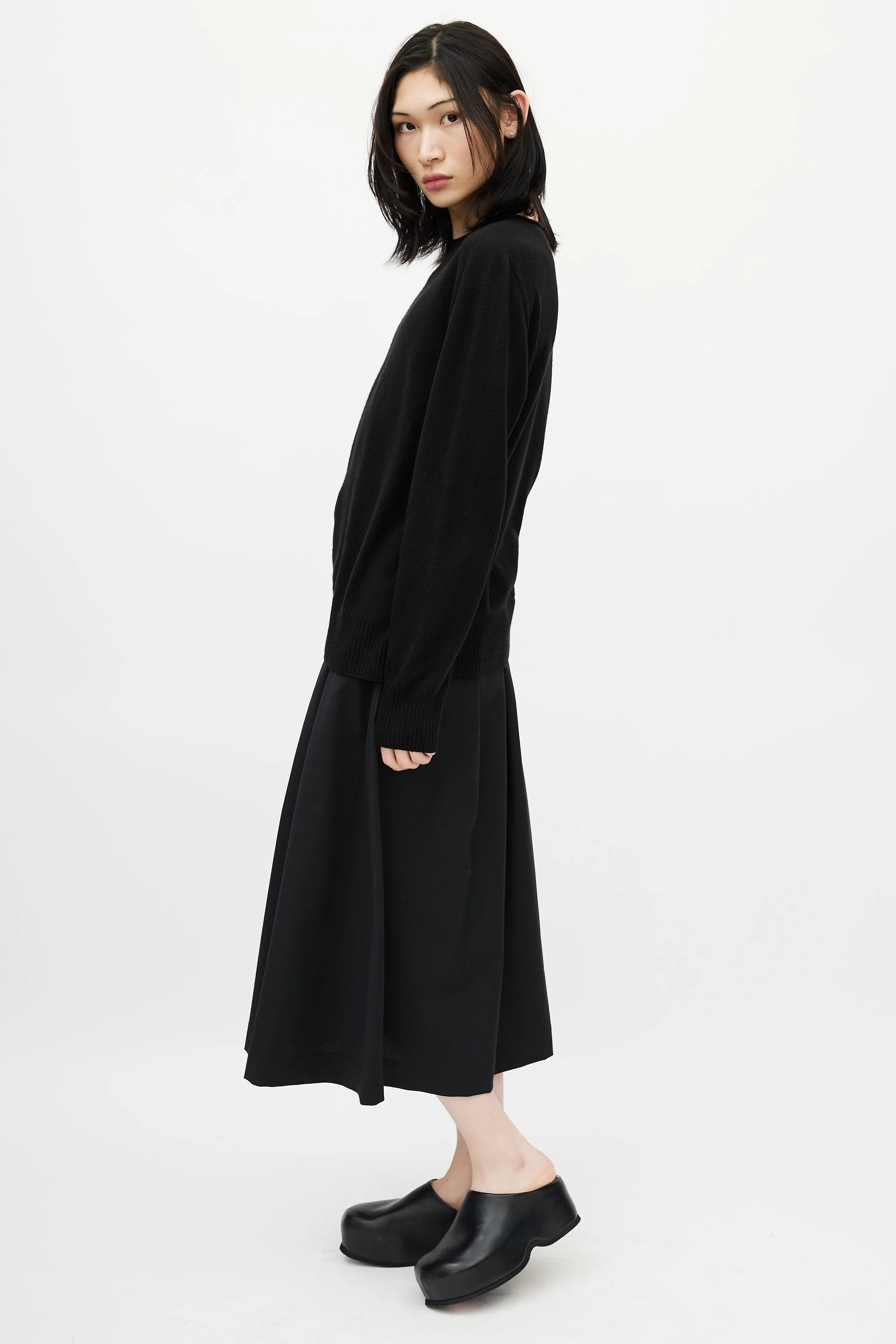 Black Cashmere Knit Sweater