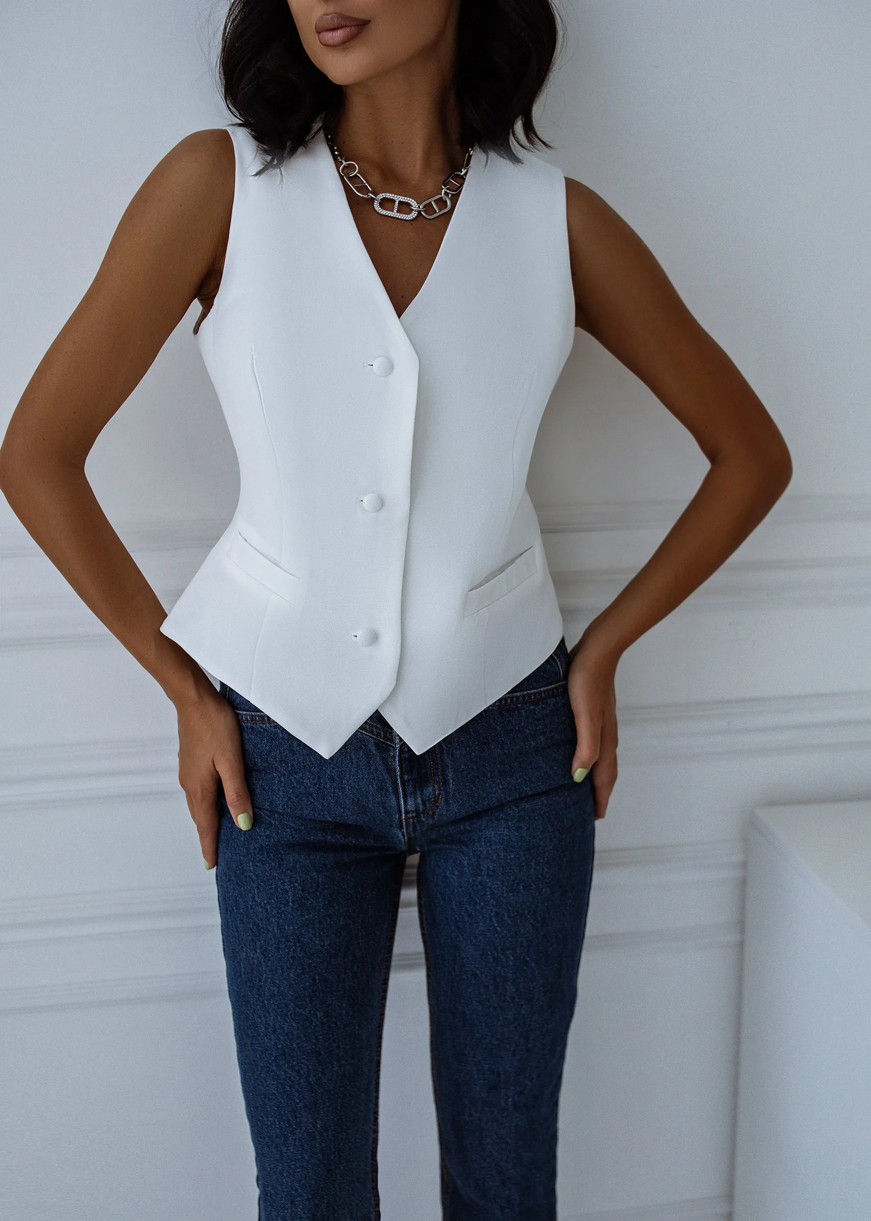 Elagia White Formal Vest