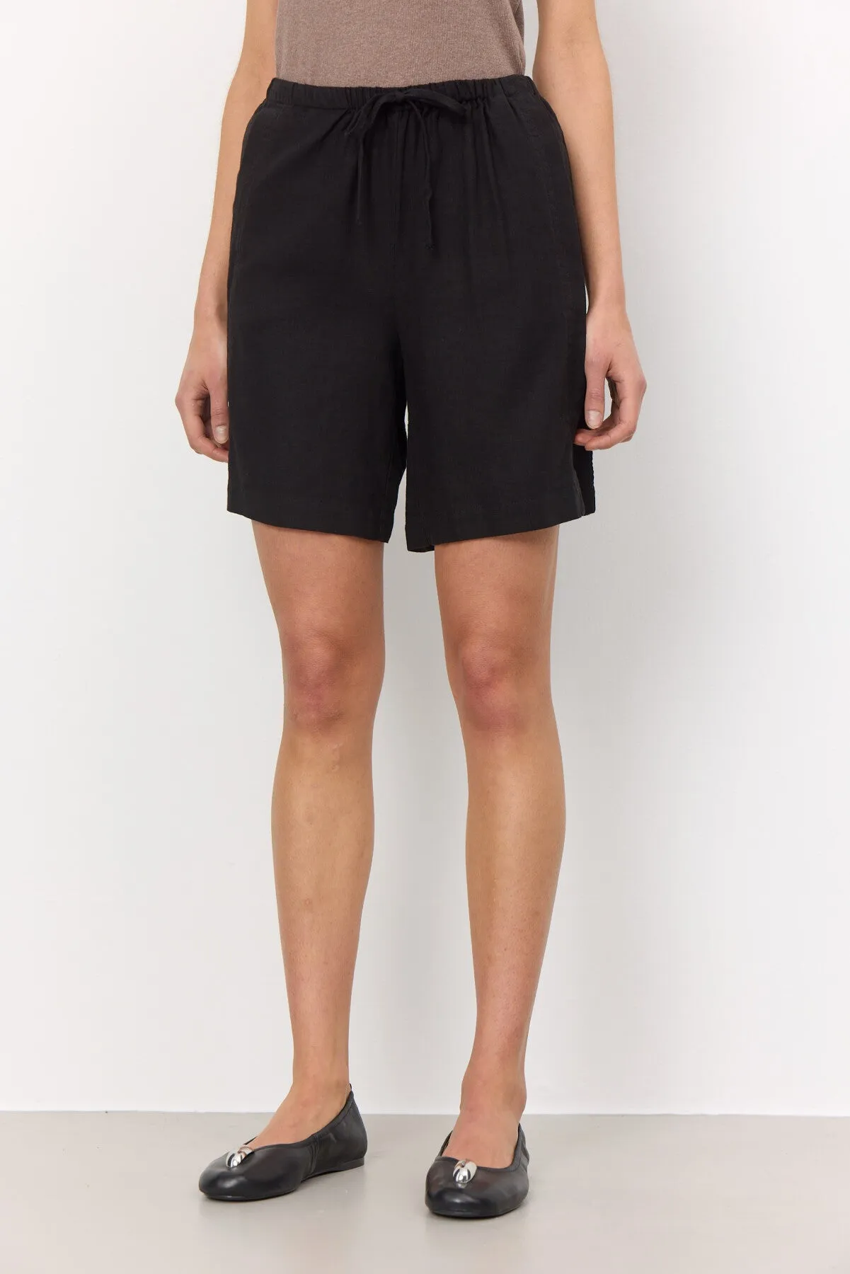 LR-NAJA 25 Shorts Black