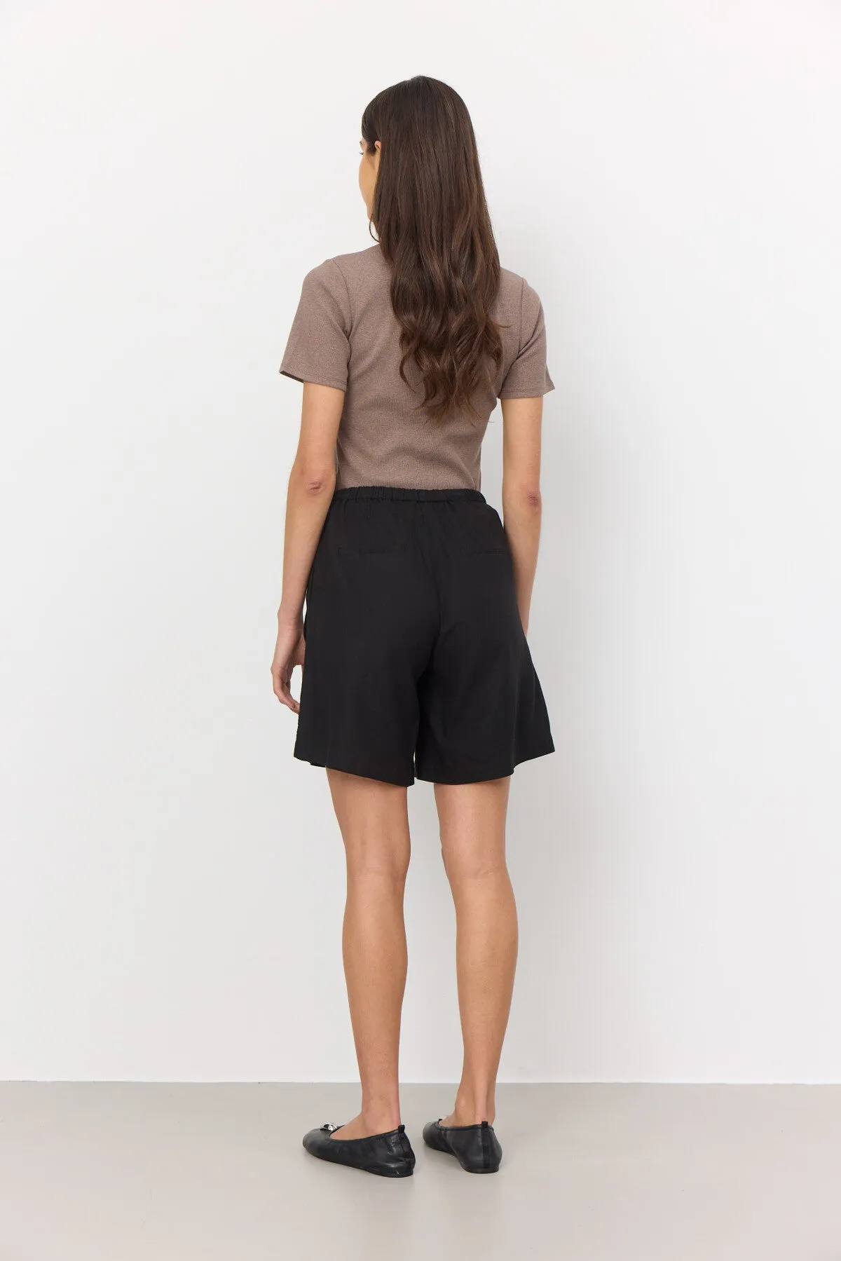 LR-NAJA 25 Shorts Black
