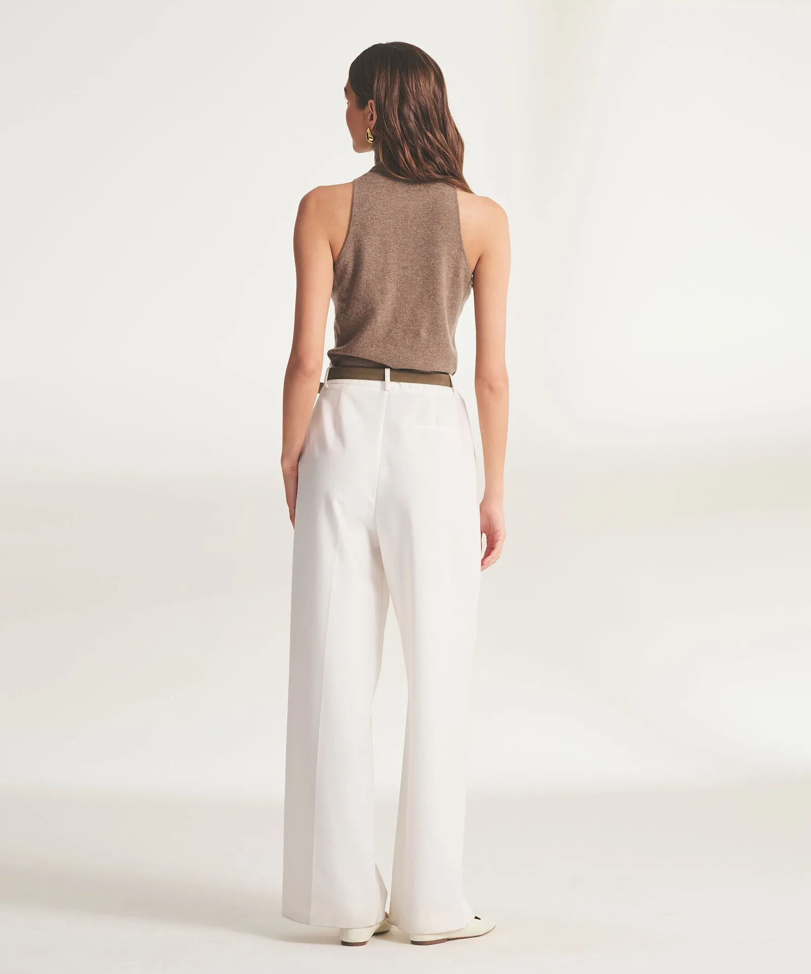 Signature Cashmere Sleeveless Turtleneck