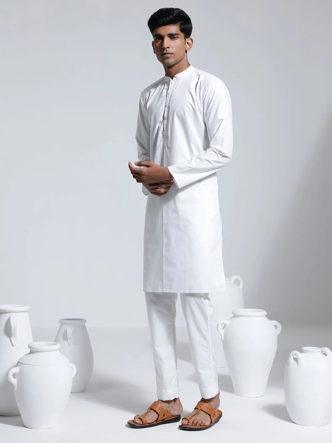 VASTRAMAY White Cotton Silk Kurta Pyjama Set